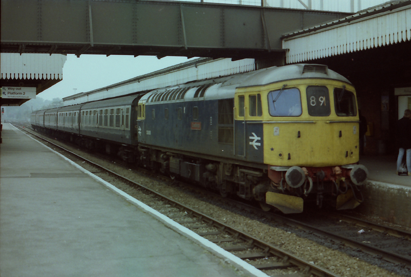 Class 33 -first runs – Leighton Lists